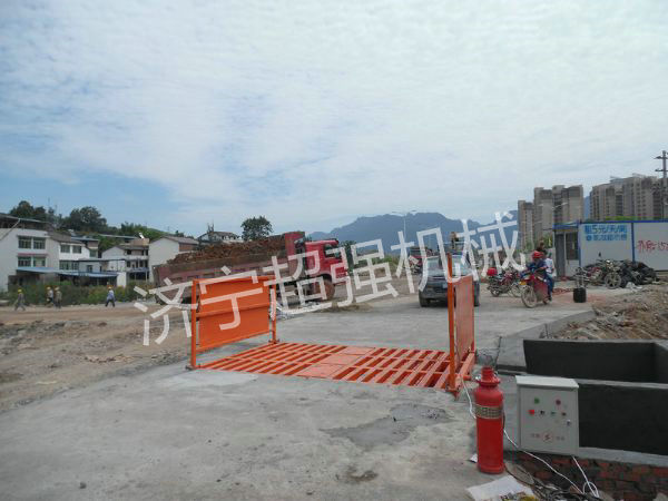 超強(qiáng)100T工程洗車機(jī)